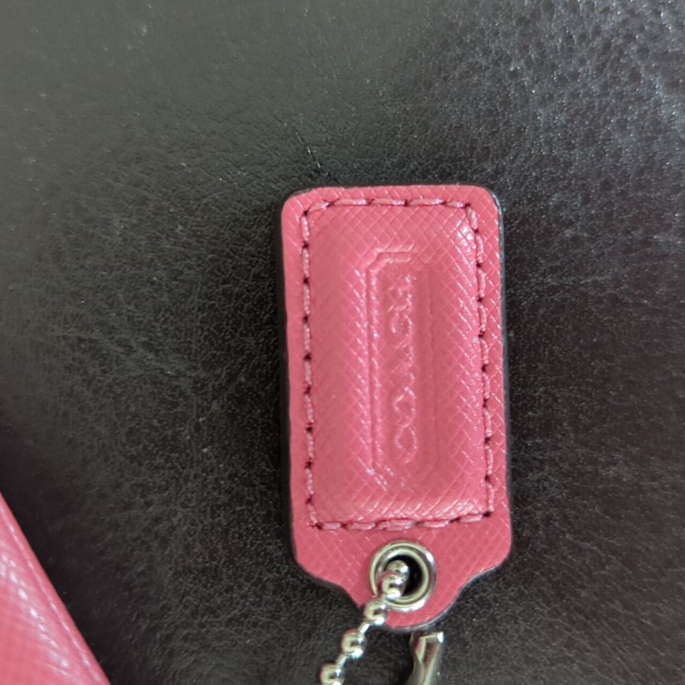 Coach Pink Leather Darcy Bow Wristlet - Picture 3 of 7